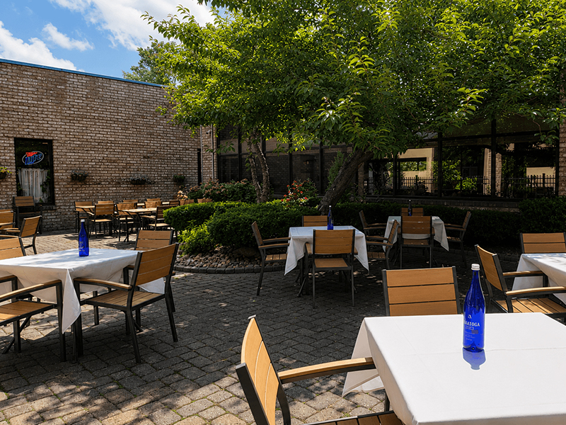 Front outdoor area